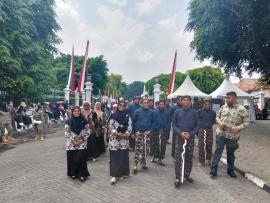  Pamong dan Lembaga Kulurahan Tambakromo (Mangayu Byo Yuswa Ndalem ke 80 Sri Sultan HB X )